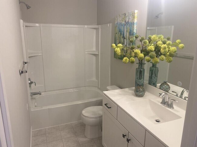 Building Photo - 1248 100th Ave NW