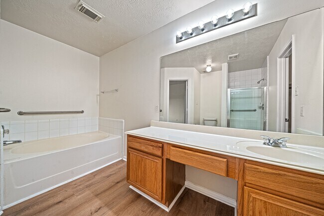 Building Photo - 21115 Hidden Bridle Ct