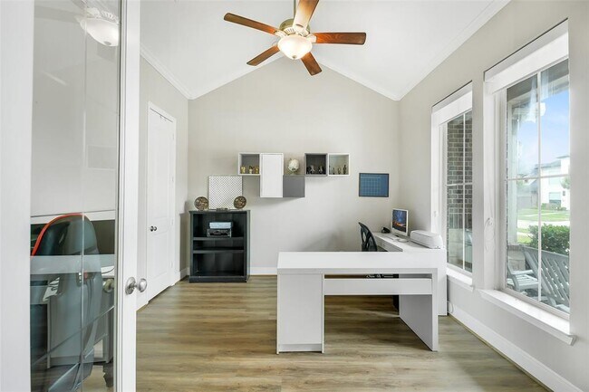 Building Photo - 28218 Enchanted Shores Ln