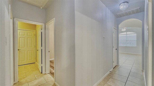 Building Photo - 5123 Shadow Breeze Ln