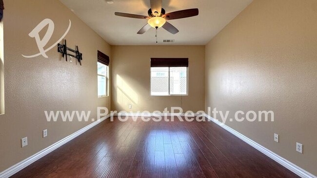 Building Photo - 13272 Sunland St