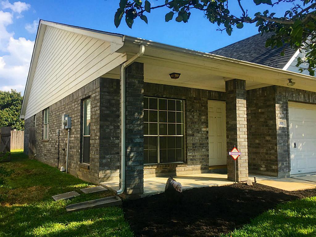 Building Photo - 2926 Green Valley Trail Dr