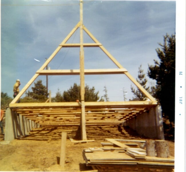 Building Photo - 2780 SW Breakers Dr