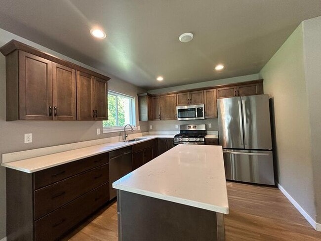 Building Photo - $2,650 | 4 Bedroom, 3.5 Bathroom House | C...