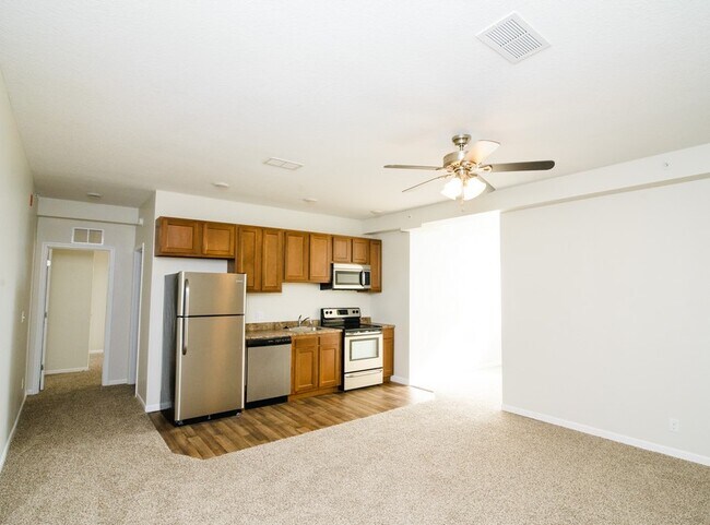 Building Photo - 3702 W Truman Blvd