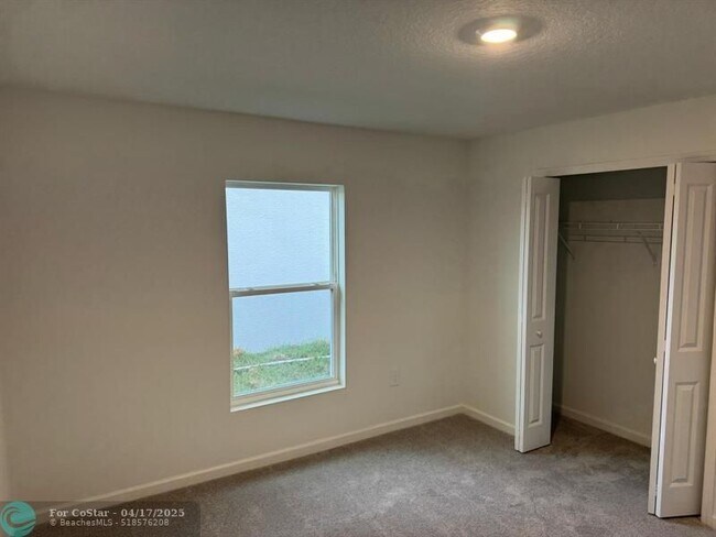 Building Photo - 1620 Marksman Rd