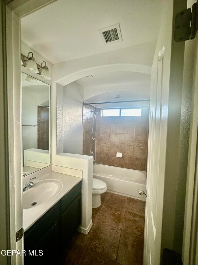 Building Photo - 7668 Mundy Creek Dr