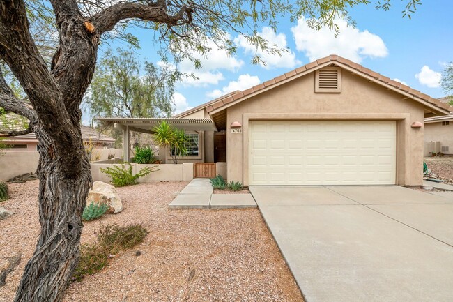 Building Photo - Saguaro Ridge