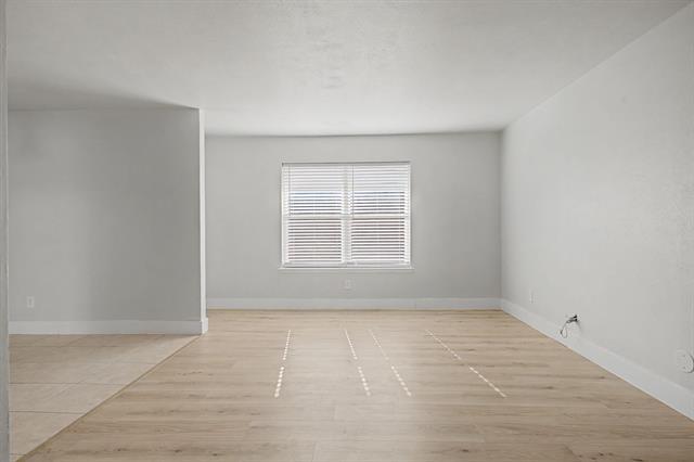 Building Photo - 8095 Meadow Rd