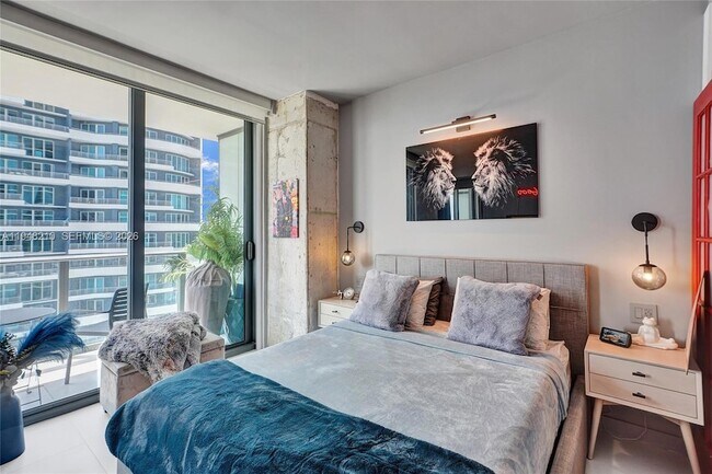 Building Photo - 1300 S Miami Ave