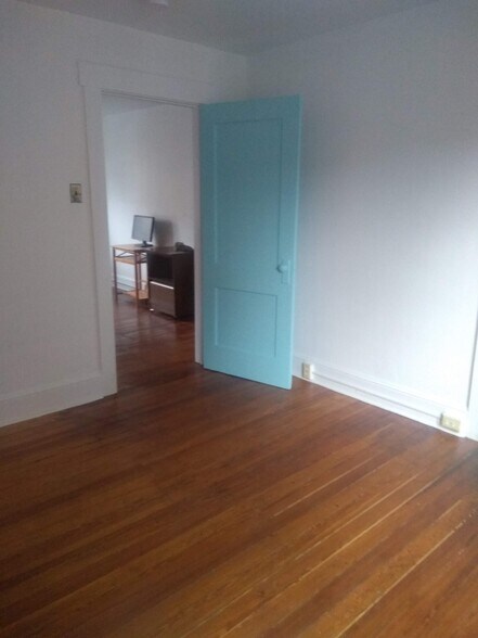 Shared living - 523 W Beaver Ave