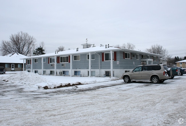 Building Photo - 8963 Syndicate Ave