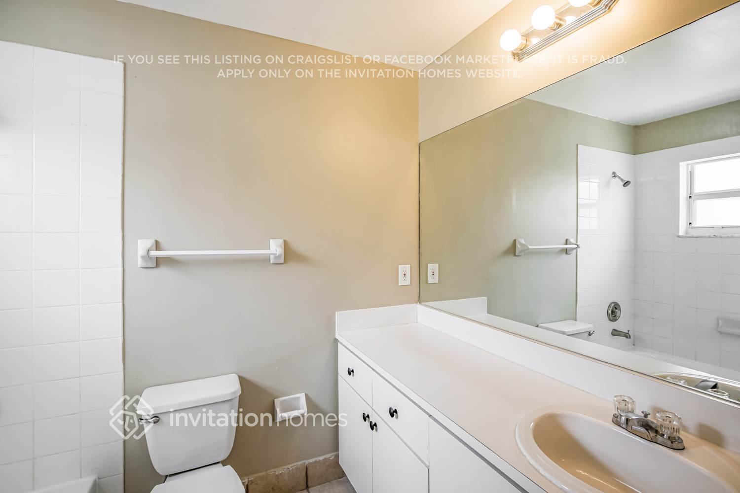 Building Photo - 21529 SW 88th Ave