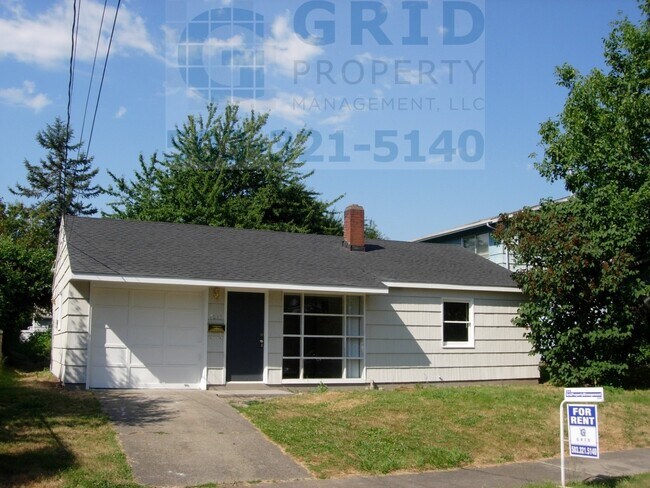 Building Photo - Charming 2 Bedroom Home Available in North...