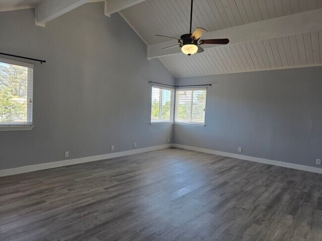 Building Photo - 780 W Cotati Ave