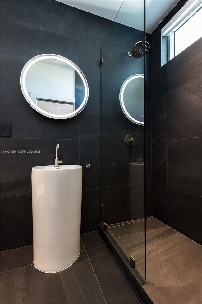 Building Photo - 7934 West Dr