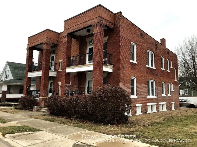 Primary Photo - 611 W Jefferson St