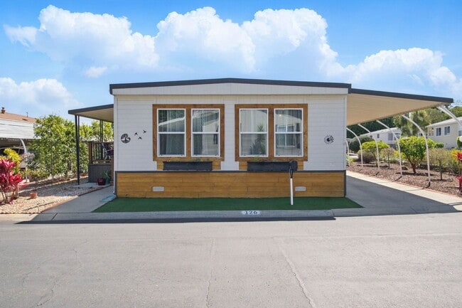 Building Photo - Highly Desirable Double Wide 55+ Home in R...