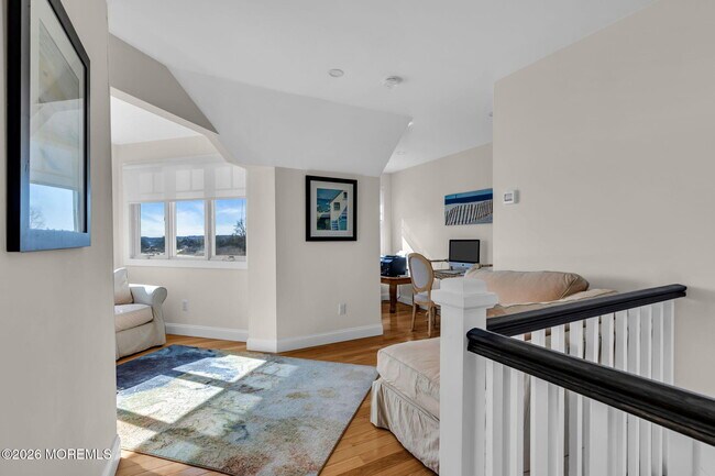 Building Photo - 550 Whiting Ave