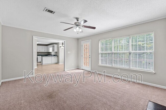 Building Photo - 5780 Carriage Hills Dr