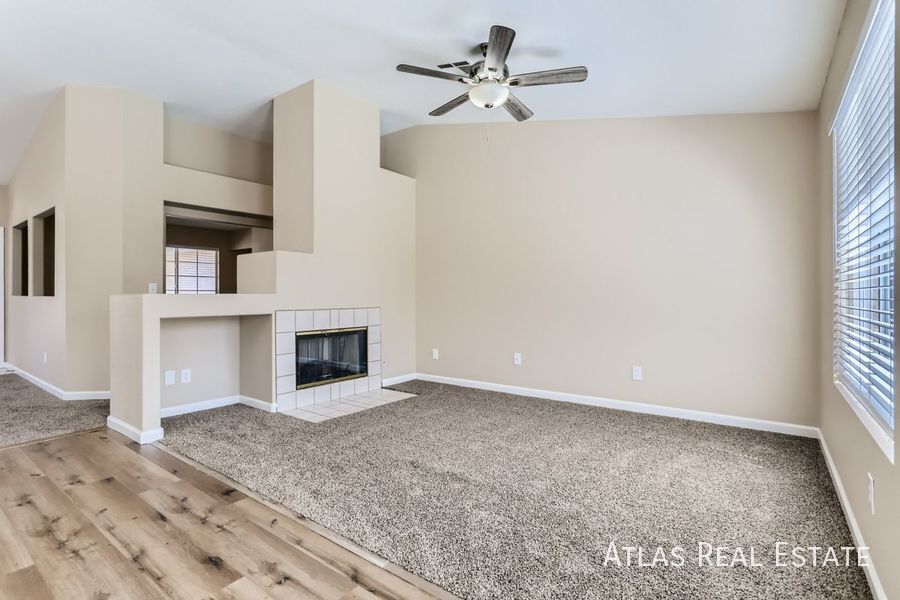 Building Photo - 712 Canyon Country Cir