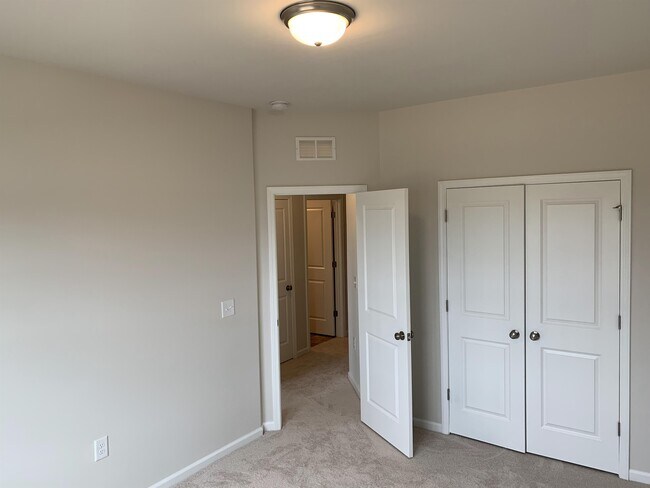 Building Photo - 6193 Beale Loop