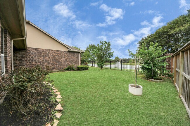 Building Photo - 17015 Kirkton Moor Dr