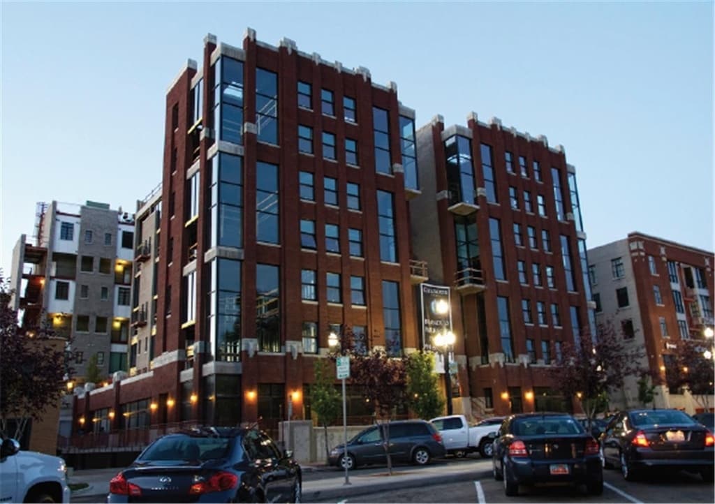 Building Photo - 360 W 300 S
