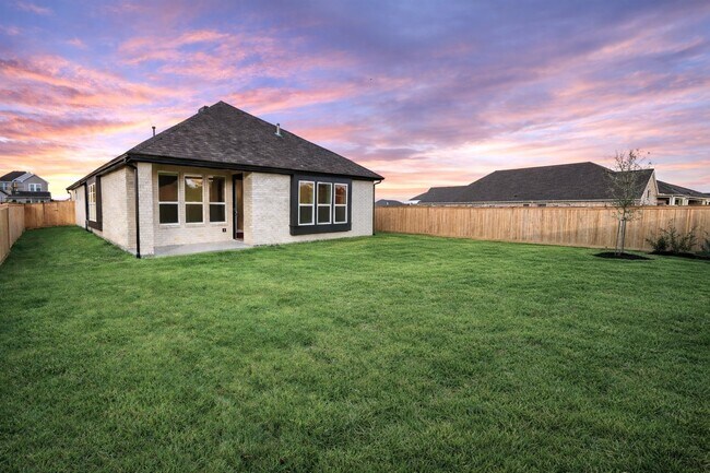 Building Photo - 11239 Peacock Flower St