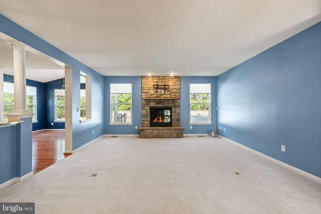 Building Photo - 3175 Fledgling Cir