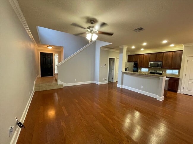 Building Photo - 6715 Windrift Way