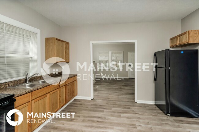 Building Photo - 319 S 43rd St