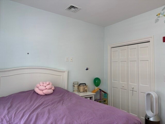 Building Photo - 10 Winchester Pl