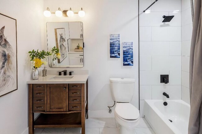 Building Photo - 2437 Acton St