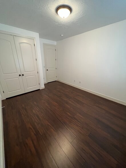 Building Photo - 949 N 920 W