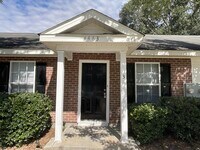 Building Photo - 4463 Belair Dr