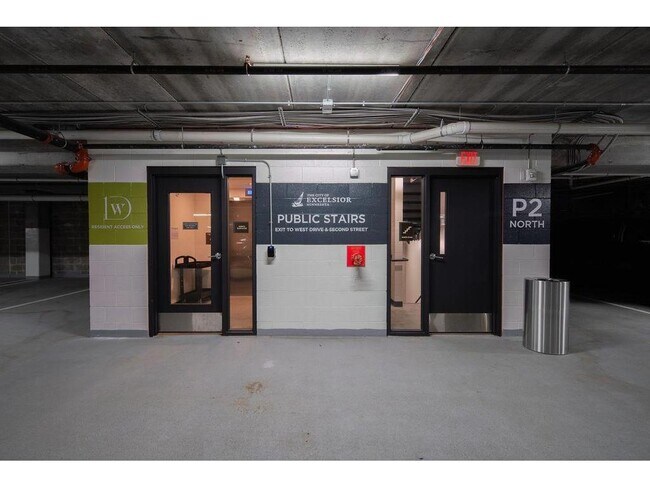 Building Photo - 182 West Dr