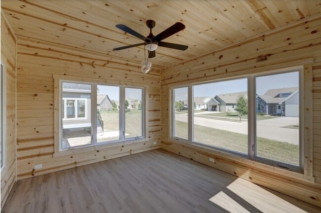 Building Photo - 801 Vineyard Ct