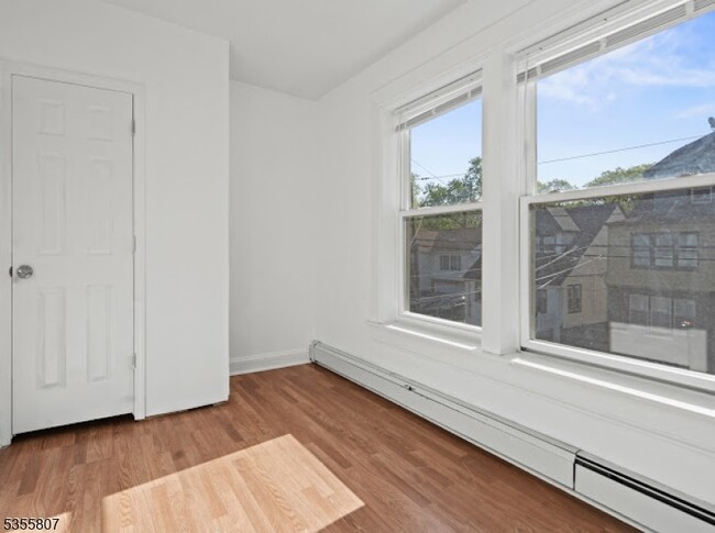 Building Photo - 125 Columbia Ave