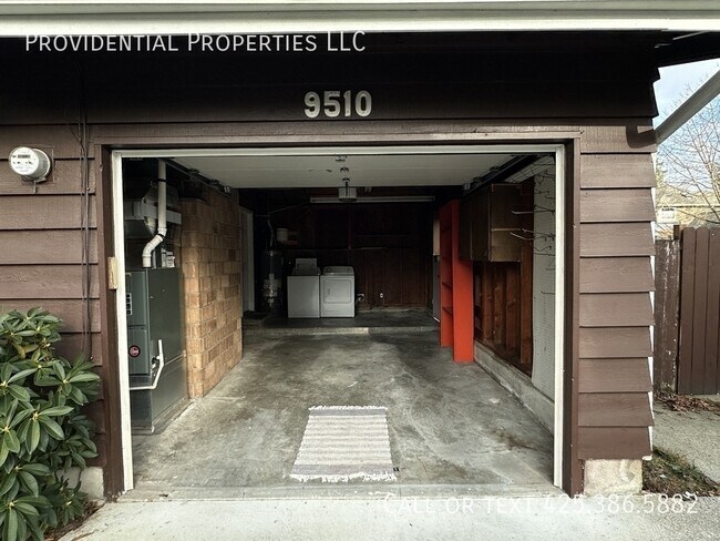 Building Photo - 9510 NE 201st St