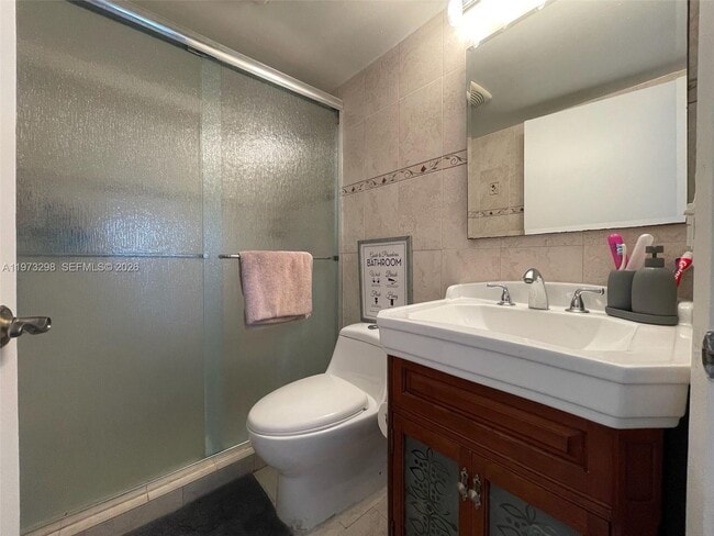 Building Photo - 9010 SW 125th Ave