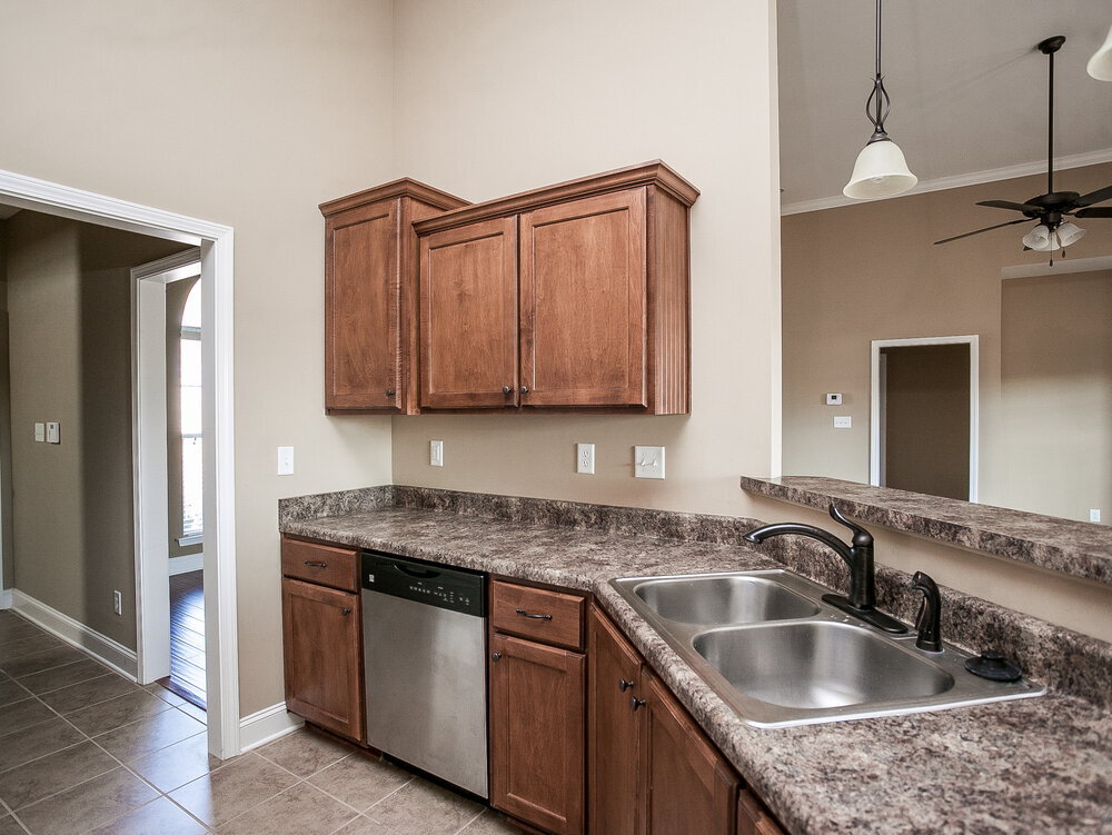 Building Photo - 2647 Champion Hills Dr