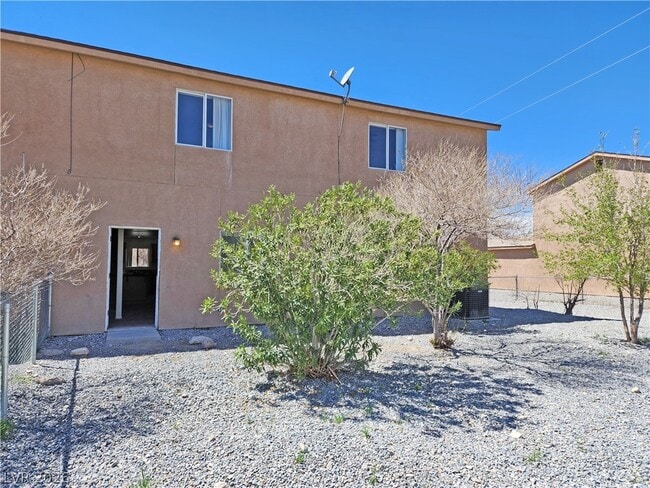 Building Photo - 1971 Teepee Rd