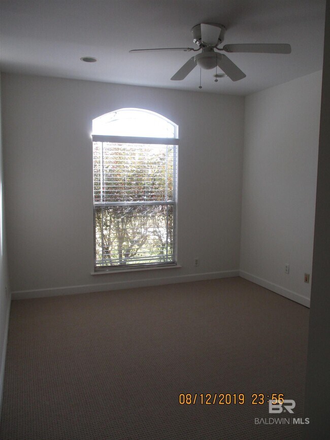 Building Photo - 9153 Parliament Cir
