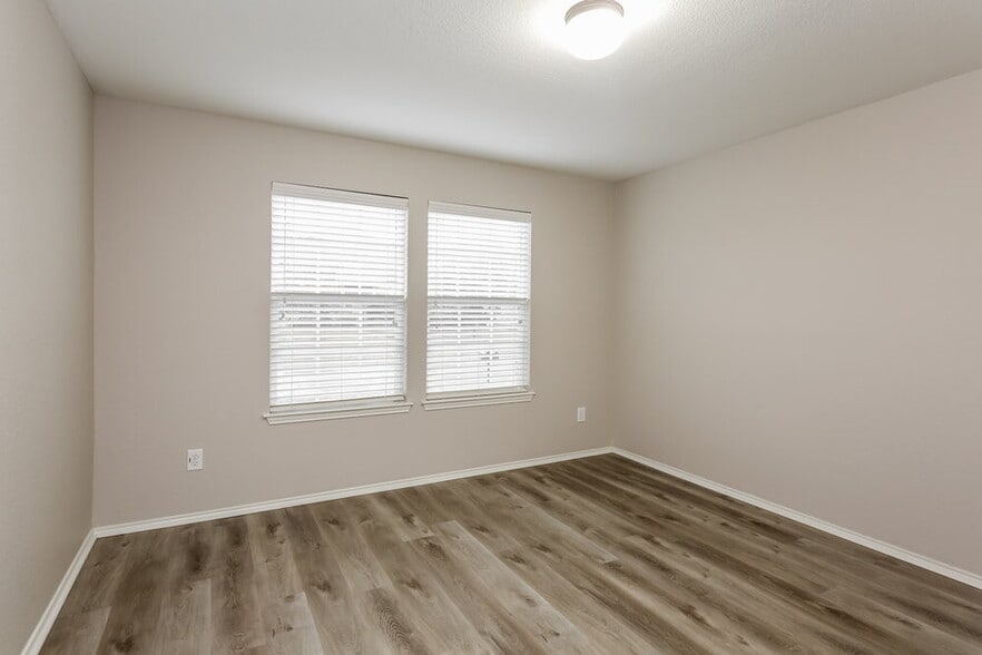 Building Photo - 2036 Godiva St