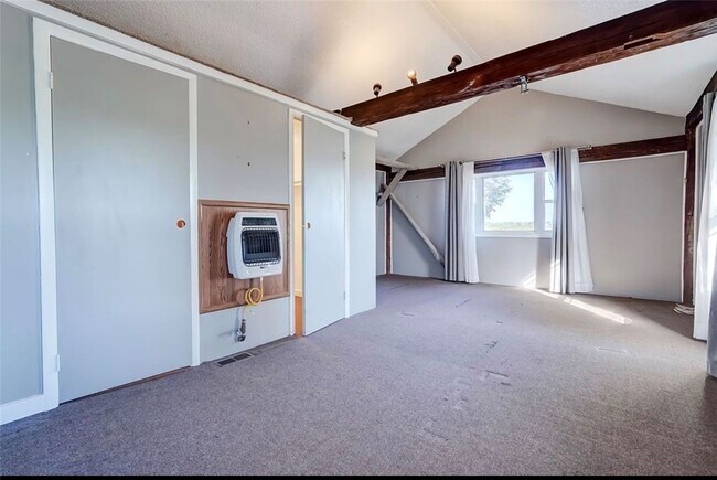 Building Photo - 958 Manitou Rd