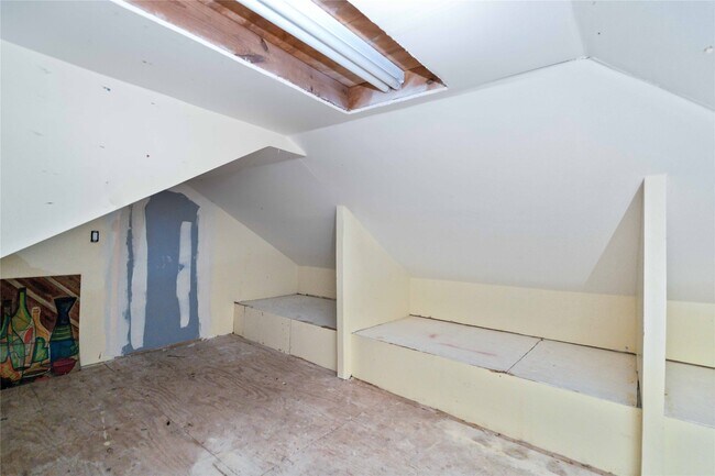 Building Photo - 16054 Hidden Acres Dr