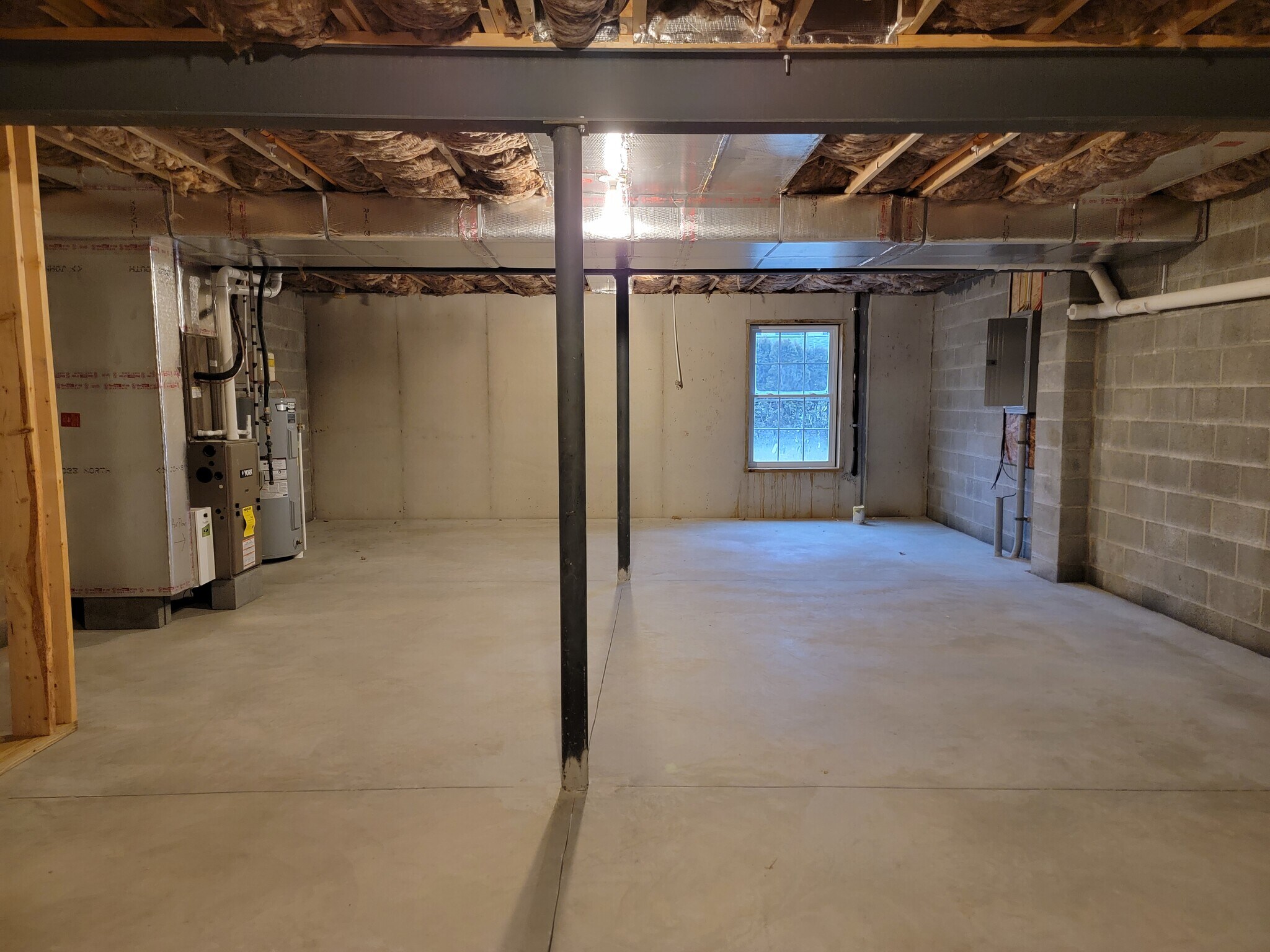 Building Photo - 14 Burk Ct