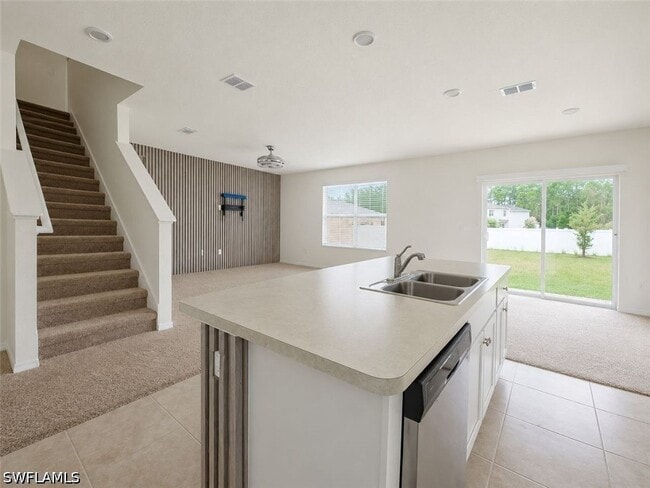 Building Photo - 2736 Dumont Ln