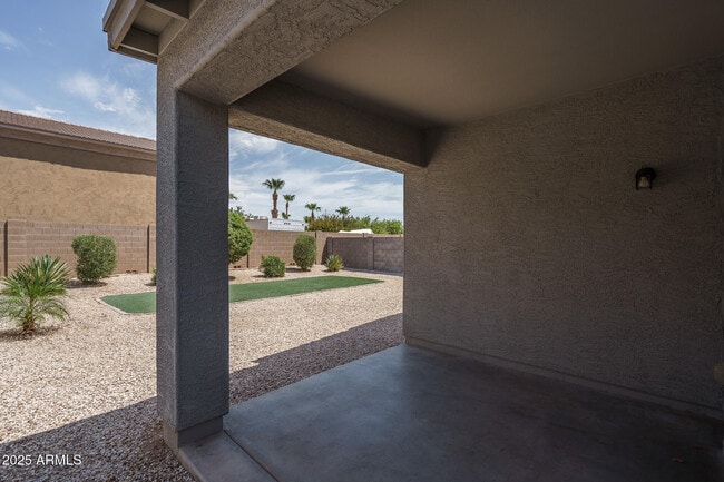 Building Photo - 17072 W Alice Ave